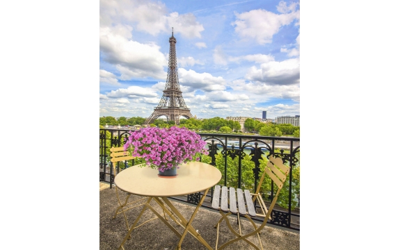 Фотообои FTVV-08-00002 Романтика Парижа, кафе на балконе с видом на Эйфелеву башню
