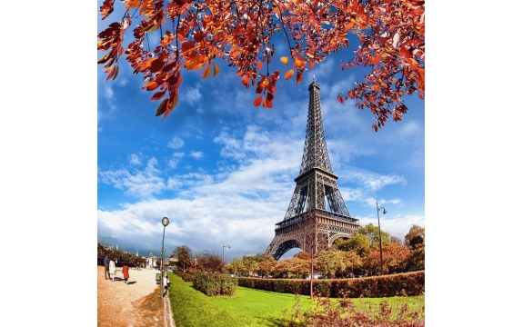 Фотообои FTP-3-04-00011 Эйфелева башня в осеннем парке Парижа